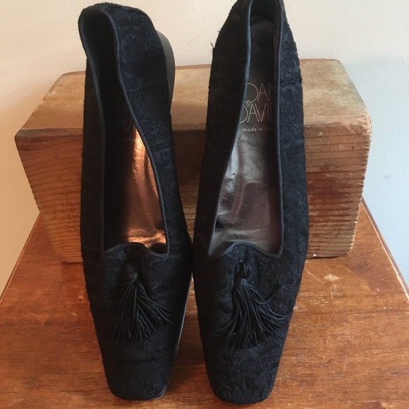 Joan and David Black Brocade Loafers Size 9 - Picture 2 of 6